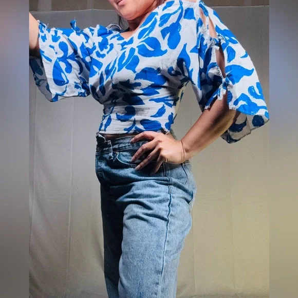 Zara Light Blue Relaxed Fit Jeans - Picture 8 of 11